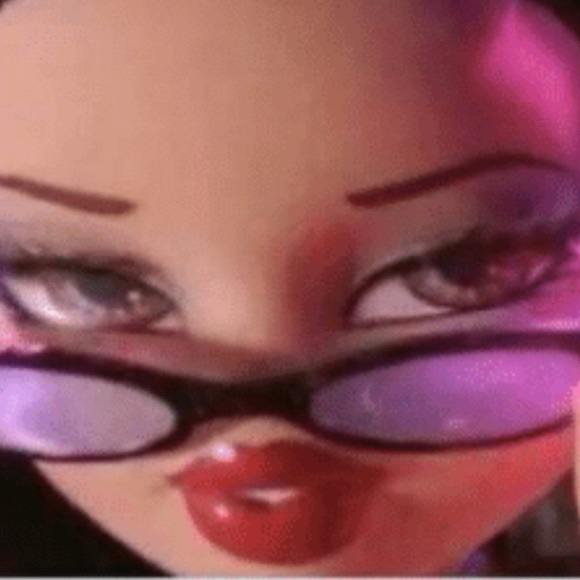 Meet your Posher, Emily - Picture 1 of 1